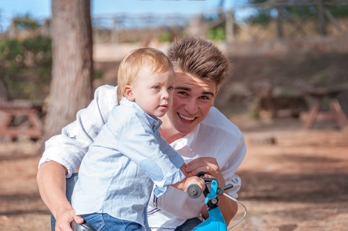 boy-and-older-brother