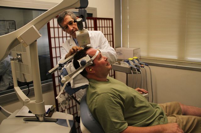 Dr+Andrew+Leuchter_mid