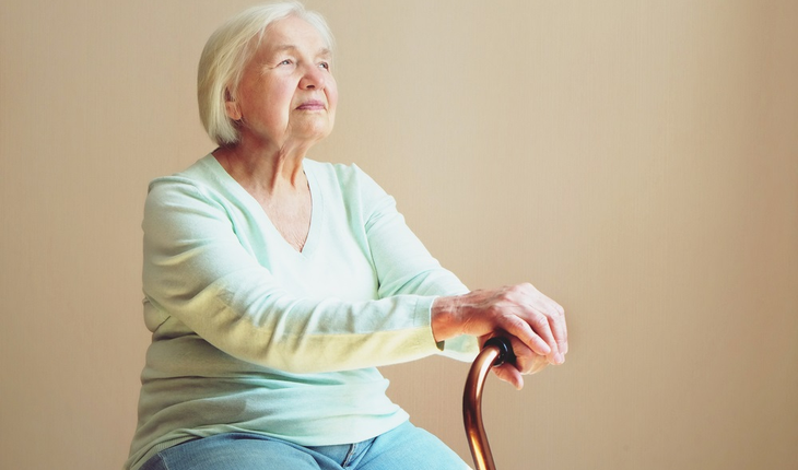elderly-woman-with-cane