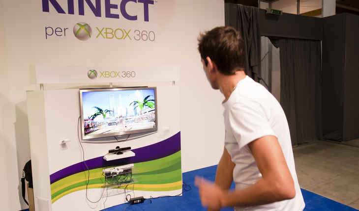 Kinect gaming console
