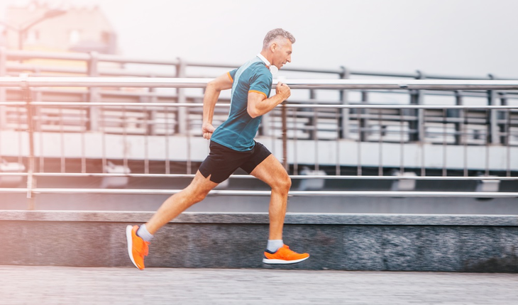 middle-aged-male-runner