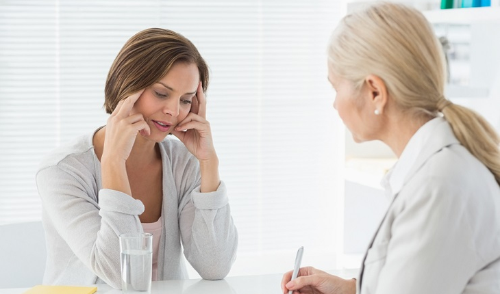 woman-patient-with-woman-doctor