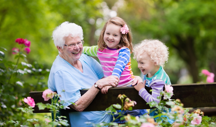 grandmother-and-grandchildre-ngardening