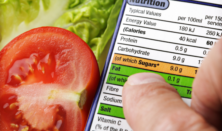 nutrition-label-and-salad