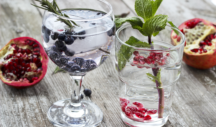 rosemary and peppermint drinks