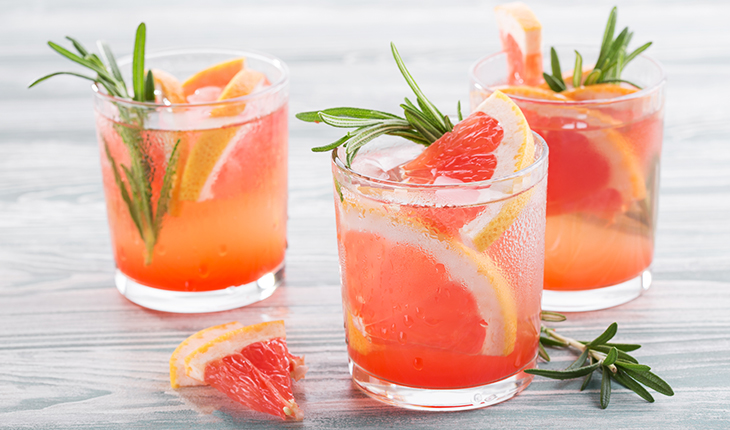 Amazing rosemary-infused cocktail recipe