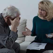 retirement-financial-troubles
